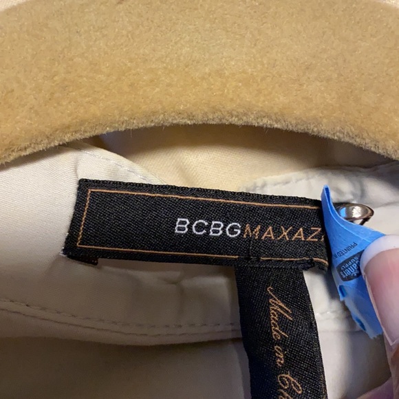 BCBGMAXAZRIA size large blouse - Picture 6 of 9